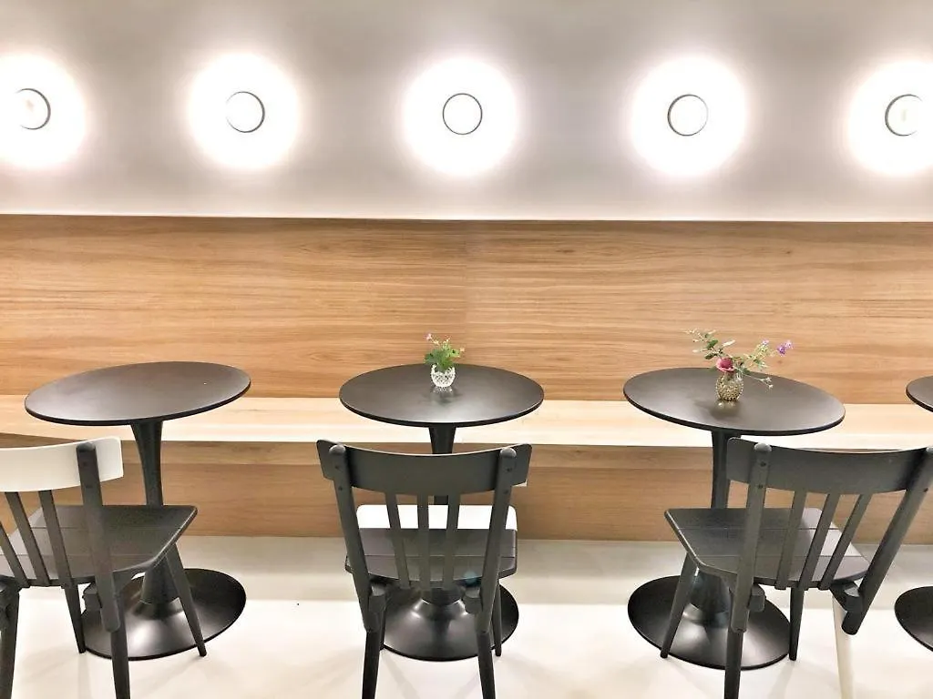 Grosszuegiges Apartment Mit Lounge Naehe Naschmarkt Vienna
