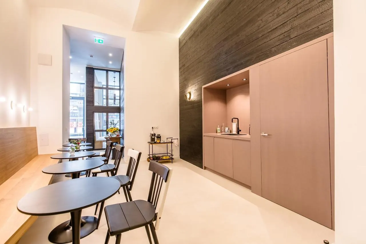 Grosszuegiges Apartment Mit Lounge Naehe Naschmarkt Vienna Austria