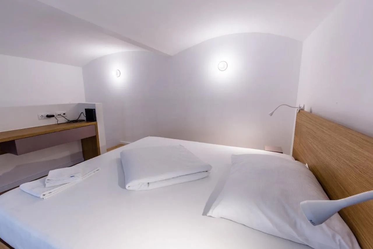 Grosszuegiges Apartment Mit Lounge Naehe Naschmarkt Vienna